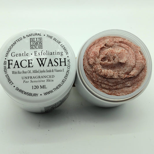 Gentle Exfoliating Face Wash with Jojoba Seeds 120ml