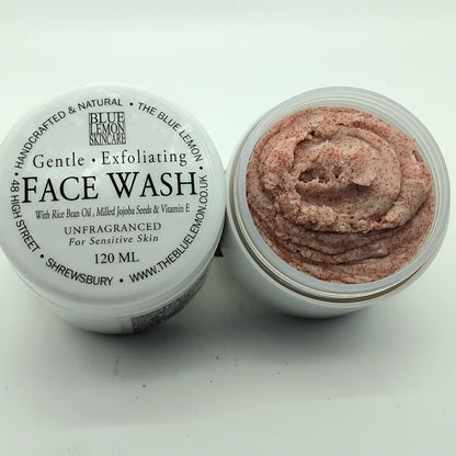 Gentle Exfoliating Face Wash with Jojoba Seeds 120ml